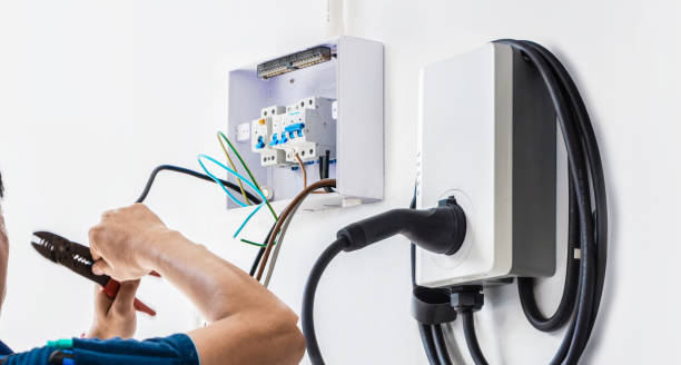 Best Local Electrician Companies  in Daphne, AL